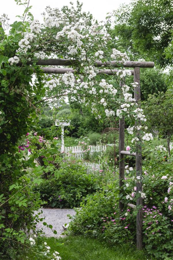 Vallby Cottage 엔최핑 외부 사진